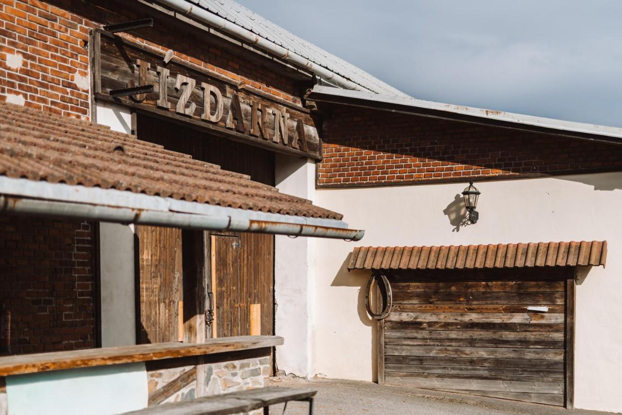 Farma Klokocov Villa Vitkov Exterior photo